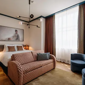 De Plesman 4* The Hague