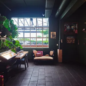 https://hotel-piet-hein-eek.eindhoven-hotels.net